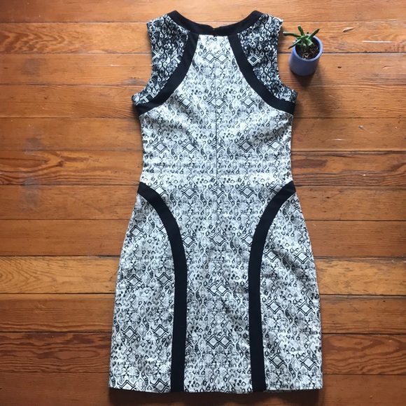 Parker Contour Dress, Black & White Print / M - Picture 8 of 10